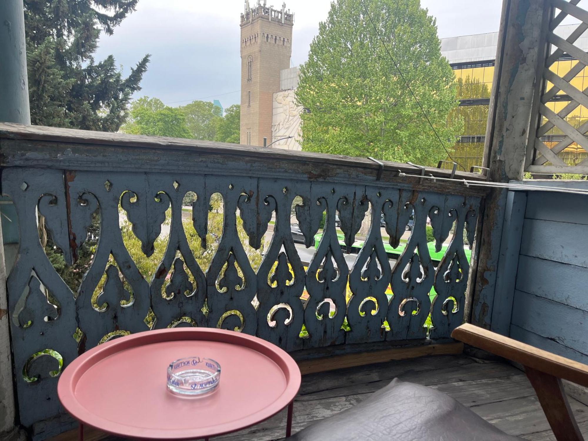 Apartment In Old Tbilisi Orbeliani Square Luaran gambar