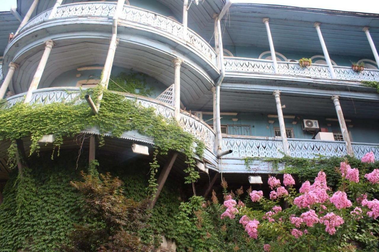 Apartment In Old Tbilisi Orbeliani Square Luaran gambar